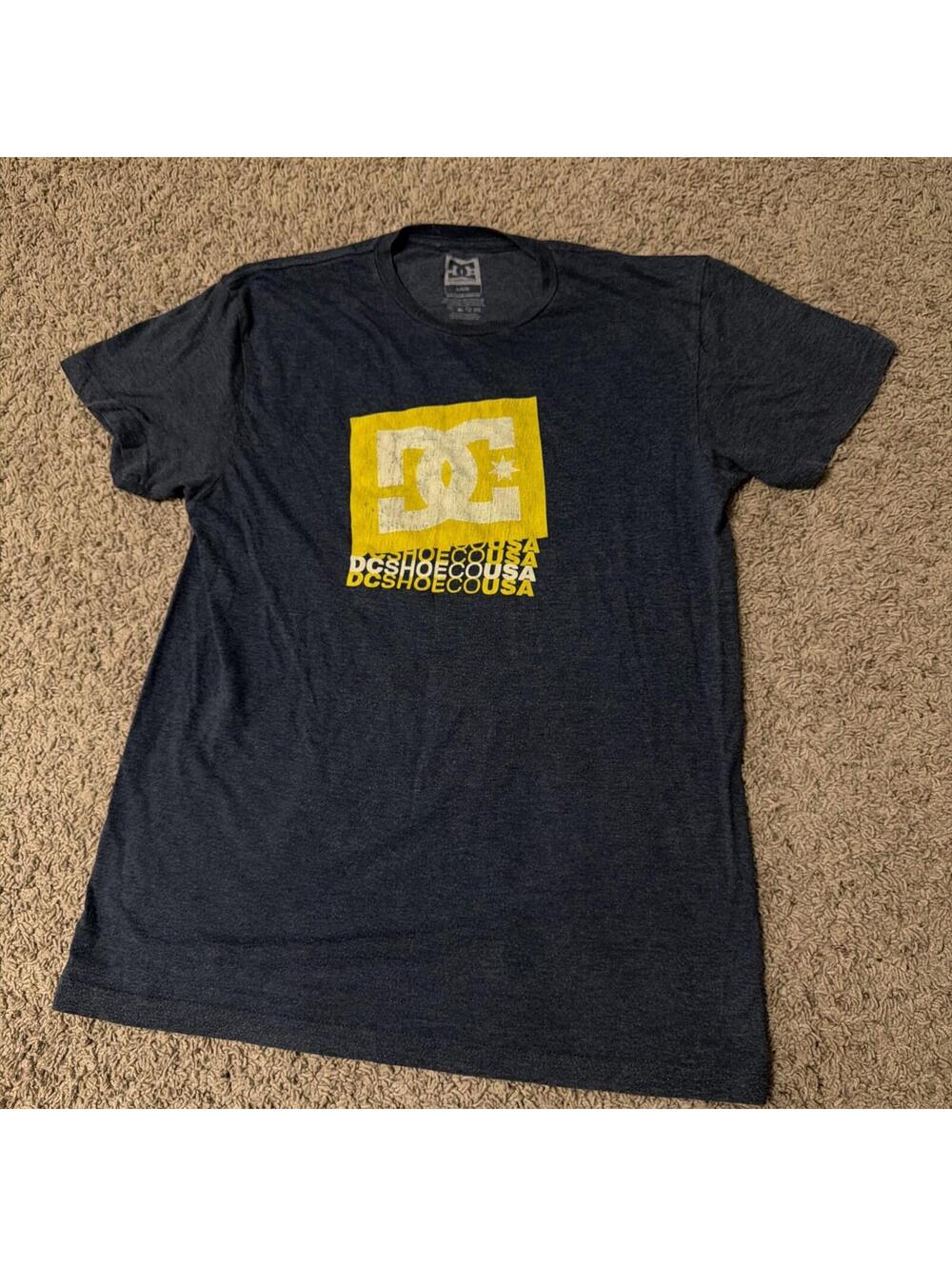 DC Shoes Co Men's Large Blue T-Shirt Skater USA Vintage Faded